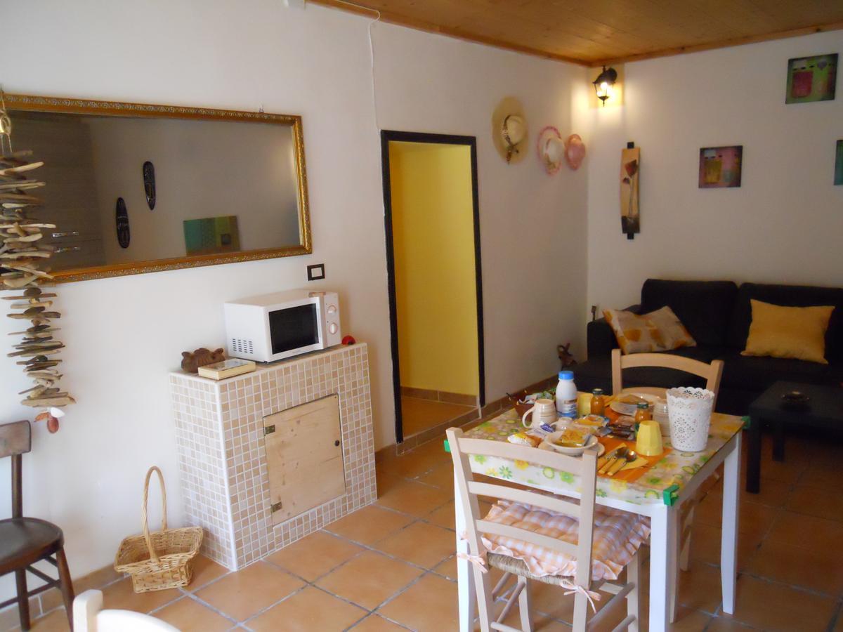 مبيت وإفطار Stazzano Casa Clotilde المظهر الخارجي الصورة